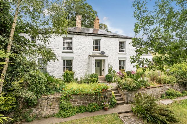 5 bed property, in Bron Y Wern, £550,000