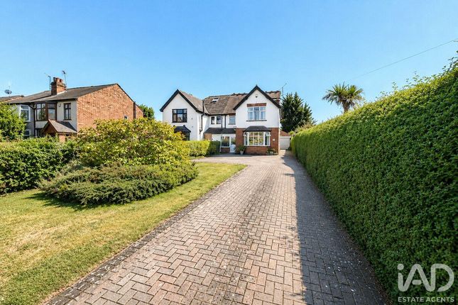 4 bed property, in Broad Lane, £360,000