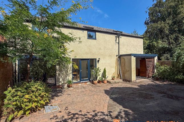 3 bed property, in The Coach House, £240,000