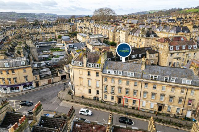 2 bed property, in Fountain Buildings, £140,000