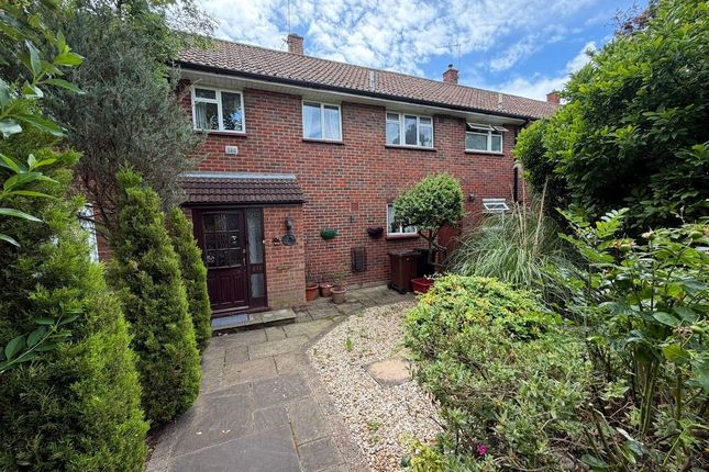 3 bed property, in Brabazon Road, £499,995