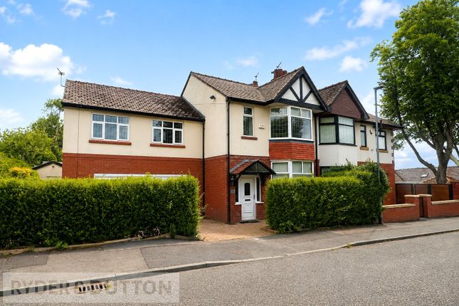 5 bed property, in Woodgate Avenue, £450,000