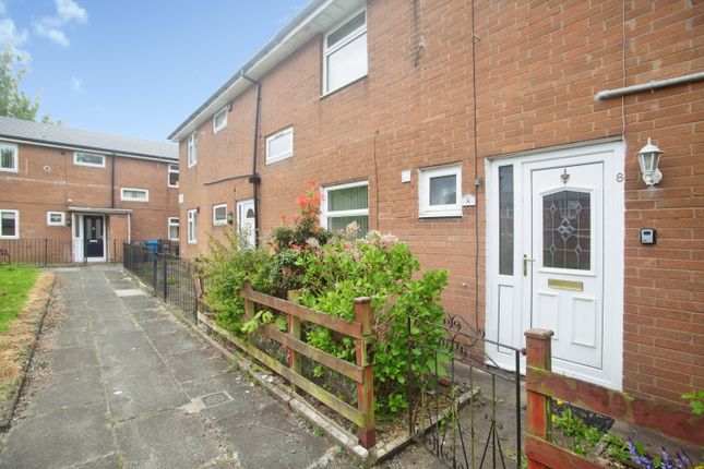 3 bed property, in Morna Walk, £200,000