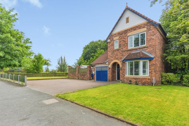 3 bed property, in Greenside Lane, £340,000