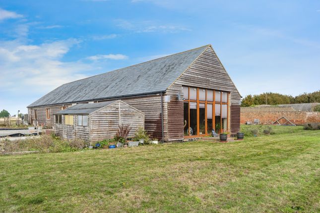 3 bed property, in Sixteen Foot Bank, £650,000