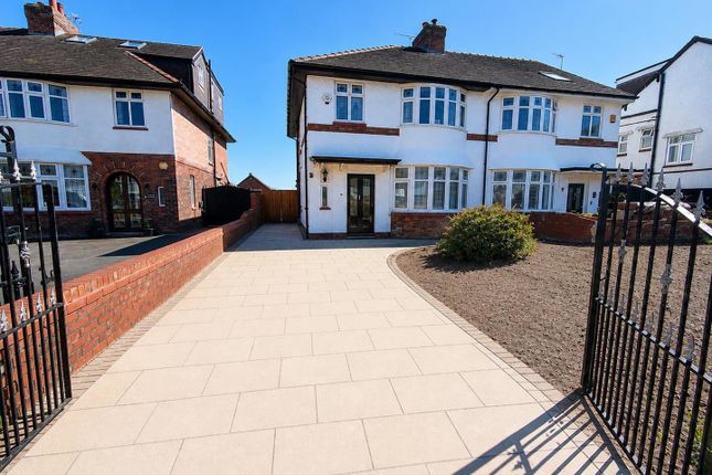 4 bed property, in Lynton Road, £395,000