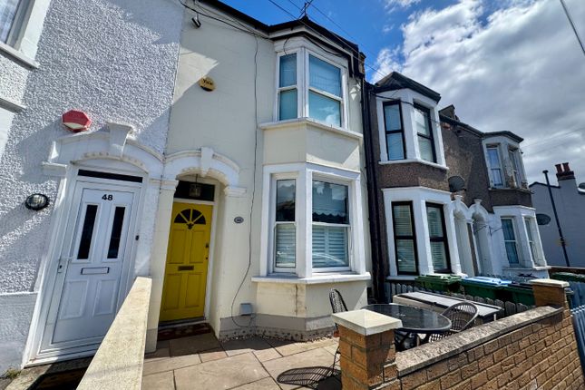 2 bed property, in Alabama Street, £425,000