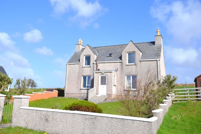 3 bed property, in Upper Coll, £175,000