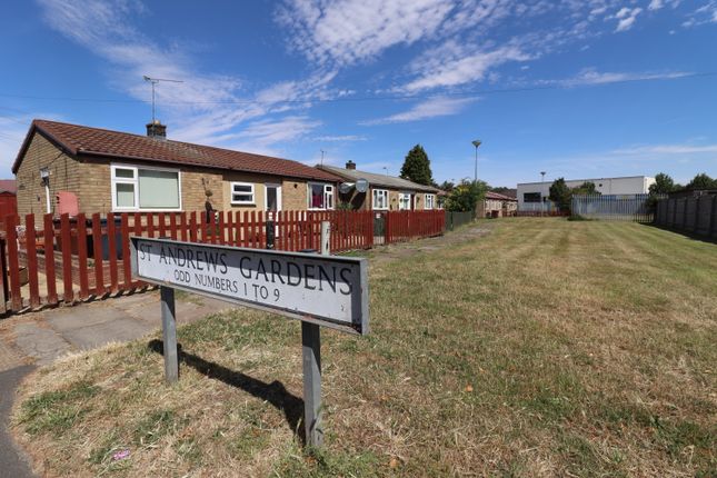 2 bed property, in St. Andrews Gardens, £130,000