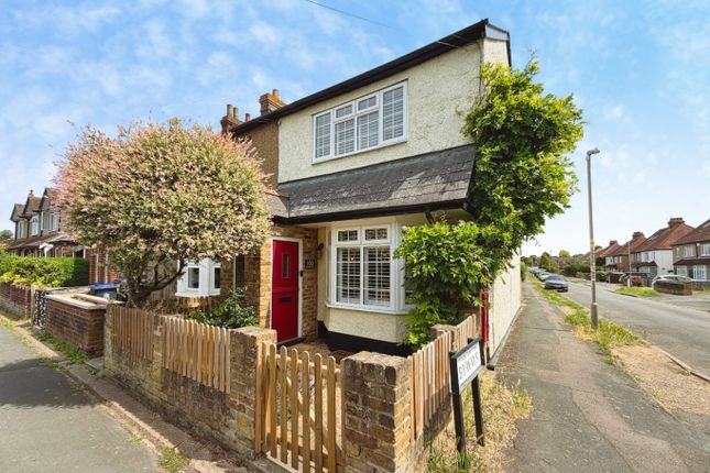 3 bed property, in Hitcham Road, £575,000