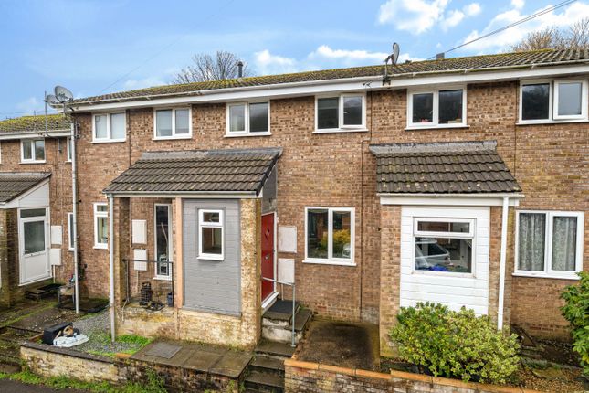2 bed property, in Hillington, £210,000