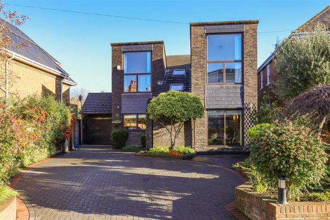 4 bed property, in Hansler Grove, £1,500,000