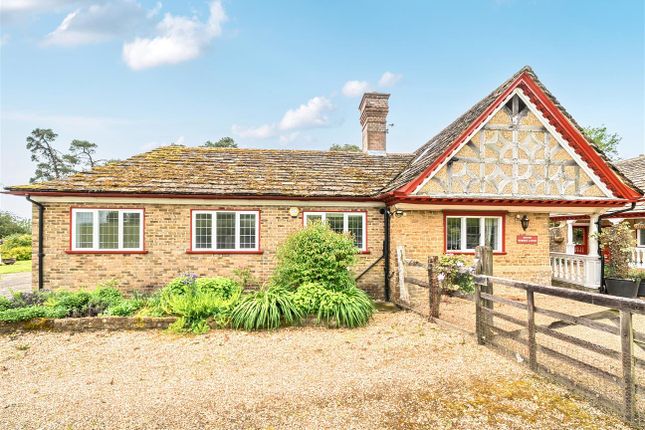 4 bed property, in Dunsfold Road, £725,000