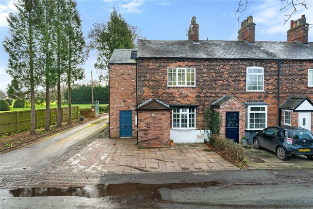 2 bed property, in Wellbank Lane, £450,000