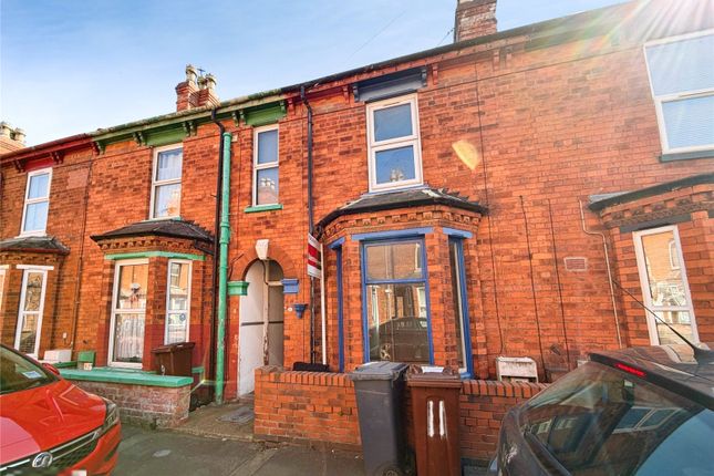 3 bed property, in Abbot Street, £121,500