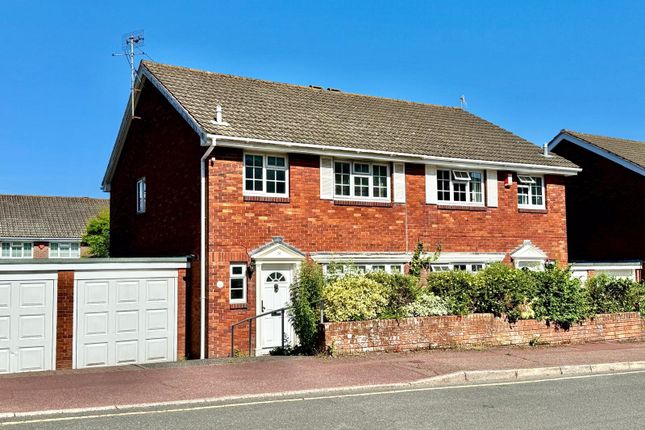 3 bed property, in St. Vincents Place, £415,000