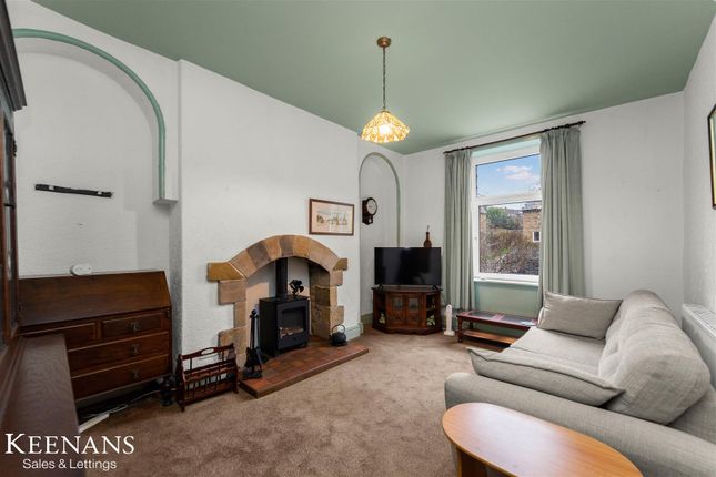 2 bed property, in Water Street, £150,000