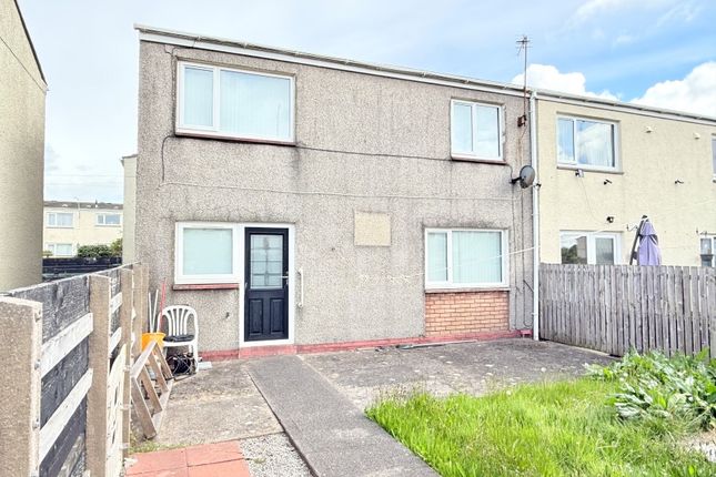 2 bed property, in 118 Newlands Gardens, £50,000