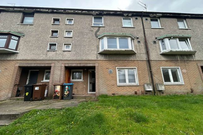 2 bed property, in 19 Miltonfold, £35,000