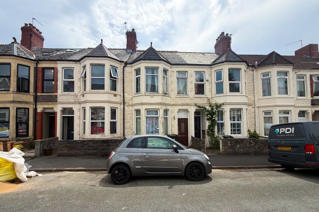 5 bed property, in Dogfield Street, £310,000