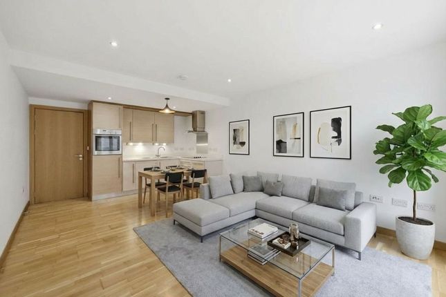 1 bed property, in 2/5 Mcewan Square, £240,000