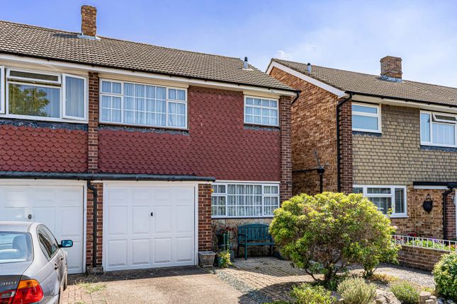 3 bed property, in Heatherlands, £435,000