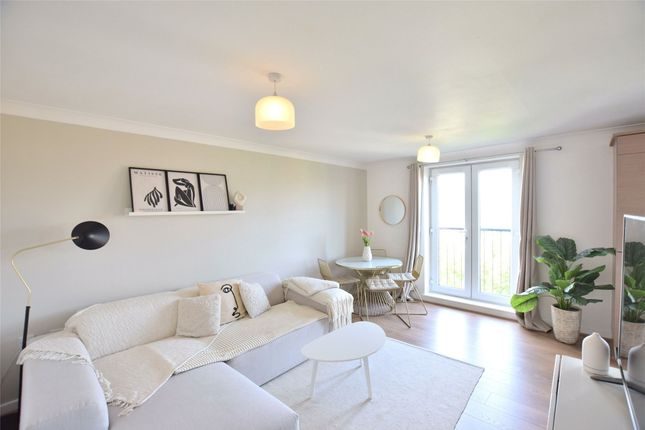 2 bed property, in Hartford Street, £135,000
