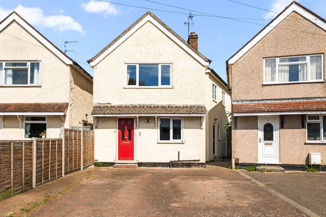 4 bed property, in Addlestone, £525,000