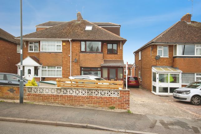 4 bed property, in Landor Road, £375,000