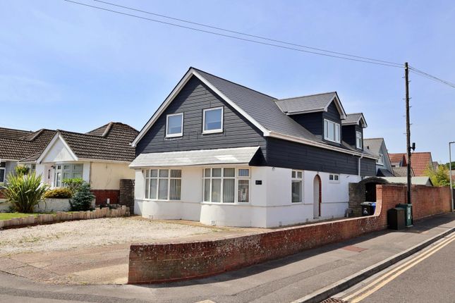 4 bed property, in Hinchliffe Road, £570,000