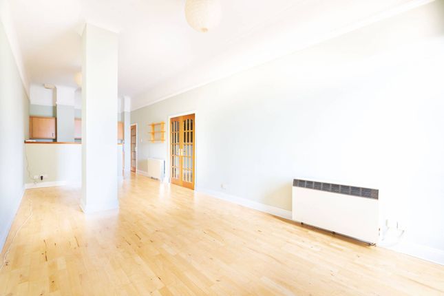 1 bed property, in Maberly Street, £125,000