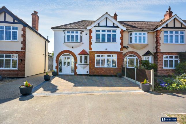 3 bed property, in The Drive, £650,000