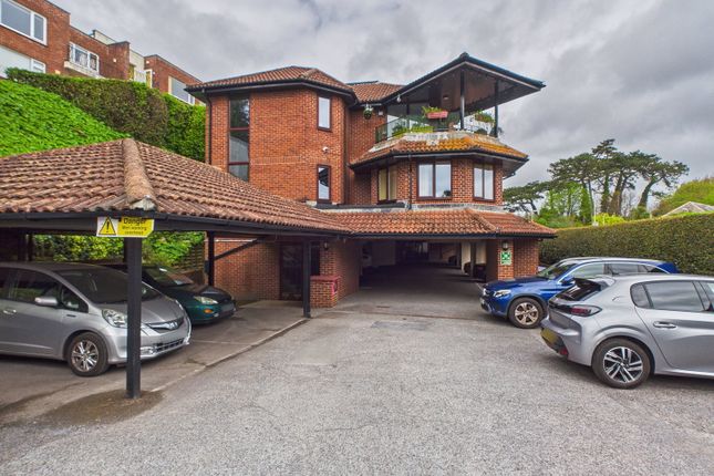 2 bed property, in Brunel Mews Solsbro Road, £220,000