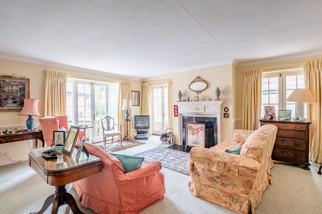 5 bed property, in Salisbury Street, £900,000