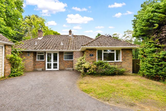3 bed property, in Hindhead, £615,000