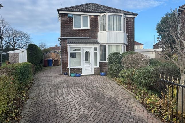 3 bed property, in Observatory Road, £220,000