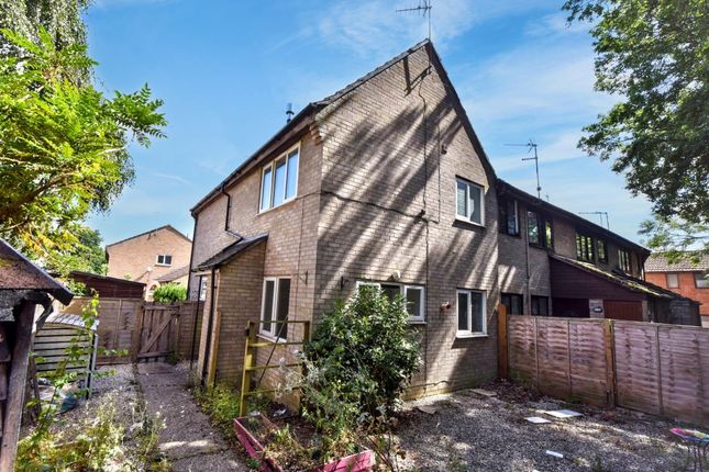 2 bed property, in 28 Gazelle Court, £60,000