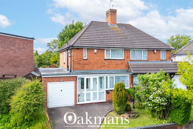 3 bed property, in Park View Road, £230,000