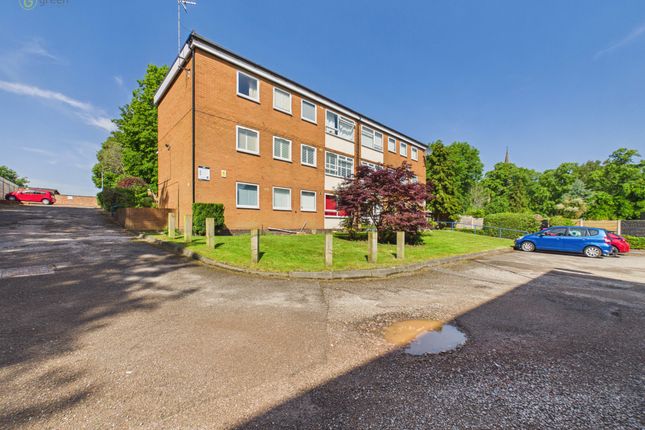 2 bed property, in Boldmere Road, £175,000