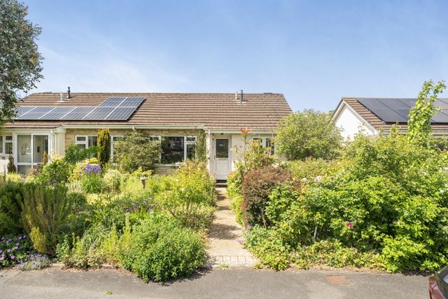 3 bed property, in Willhayes Park, £255,000
