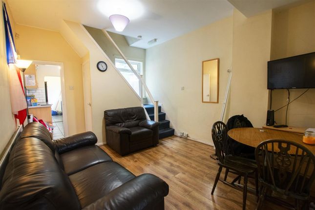 4 bed property, in Teignmouth Road, £375,000