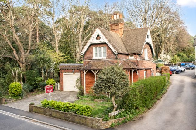 3 bed property, in Brooklands Road, £900,000