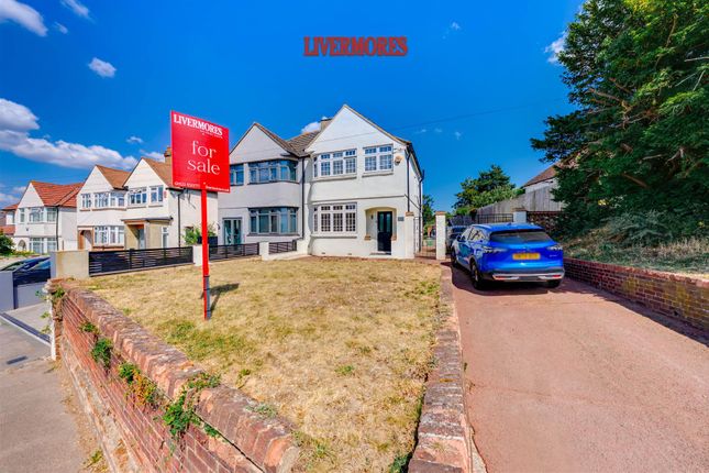 4 bed property, in Station Road, £550,000