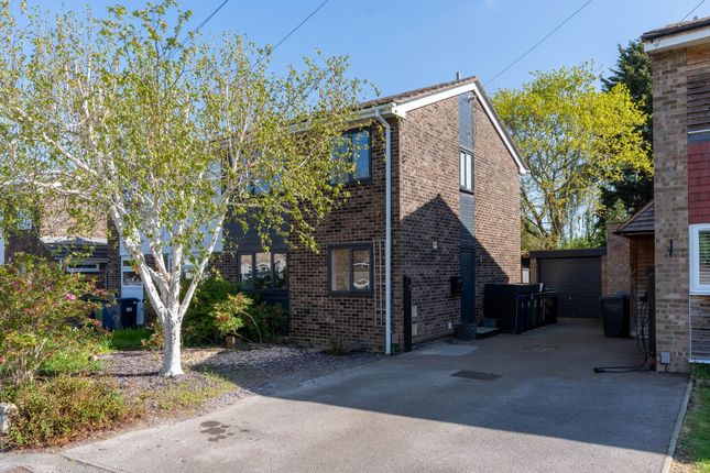3 bed property, in Carters Way, £335,000