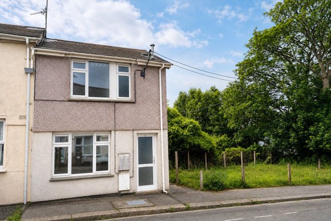2 bed property, in Waterloo, £220,000