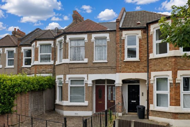 6 bed property, in 137-139 Mellison Road, £450,000