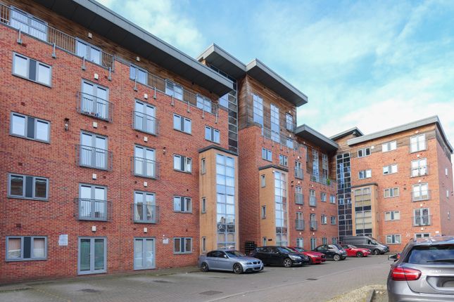 2 bed property, in Ings Road, £75,000