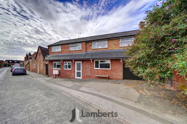 2 bed property, in School Road, £125,000