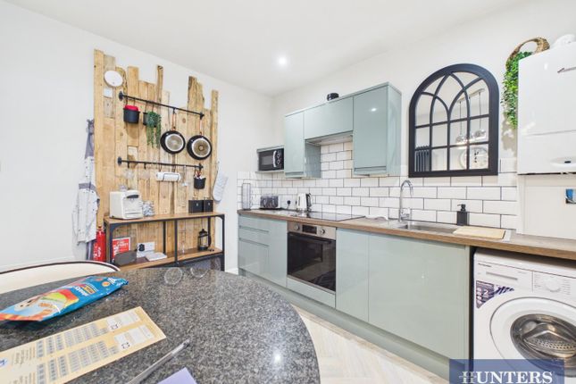1 bed property, in Trafalgar Street West, £130,000