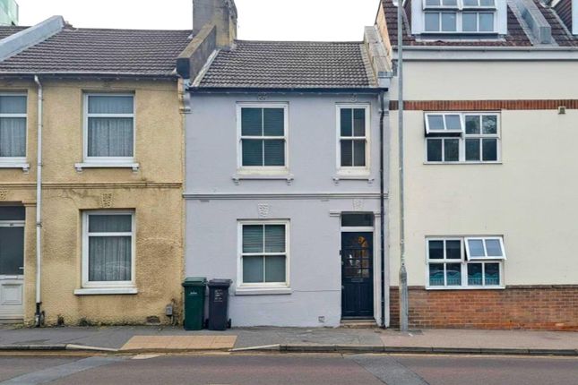 5 bed property, in Hollingdean Road, £425,000
